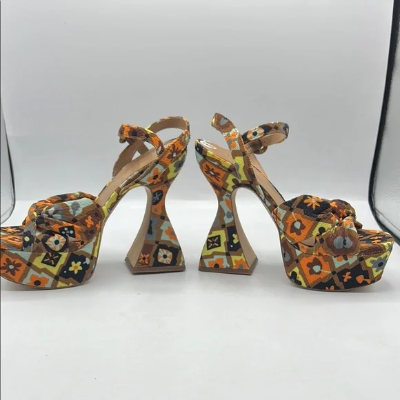 Circus by Sam Edelman Floral Platform Heels - Picture 8 of 15